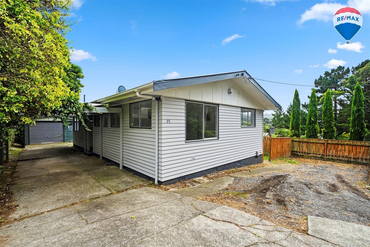 35 August Street, Stokes Valley, Lower Hutt - Carousel 2