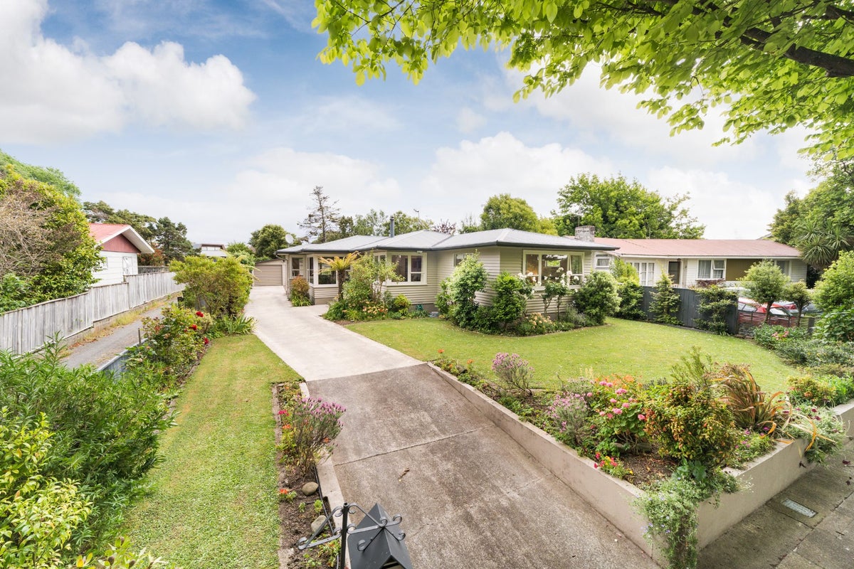 9 Wyndham Street, Awapuni, Palmerston North - Carousel 25