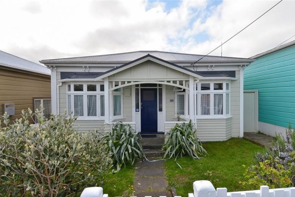 11 Harper Street, Newtown, Wellington - Carousel 1