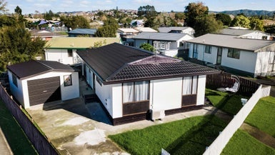 1/8 Ireland Place, Ranui, Auckland - Carousel 1