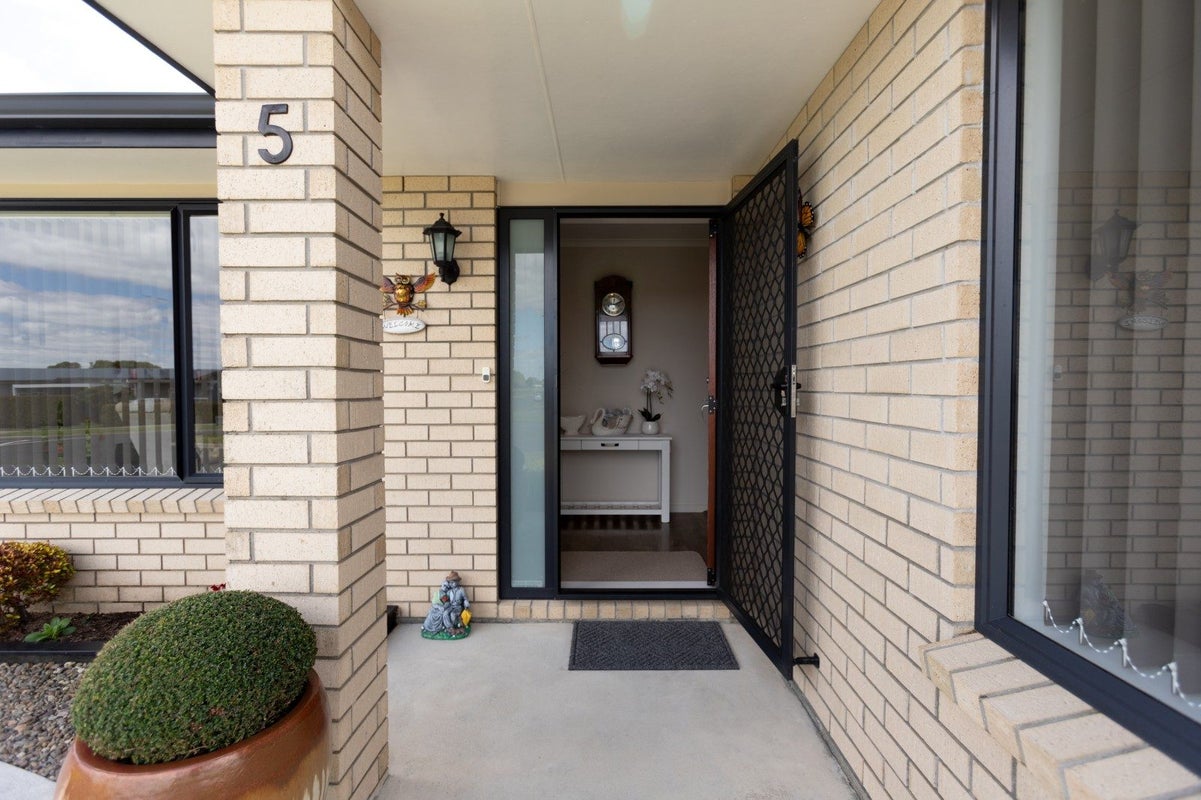 5 Rata Lane, Paeroa, Paeroa - Carousel 2