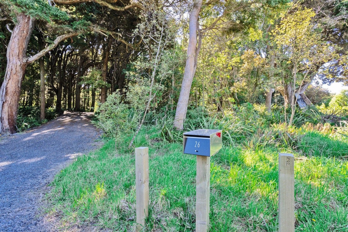 26 Rakiura Parade, Otatara - Carousel 32