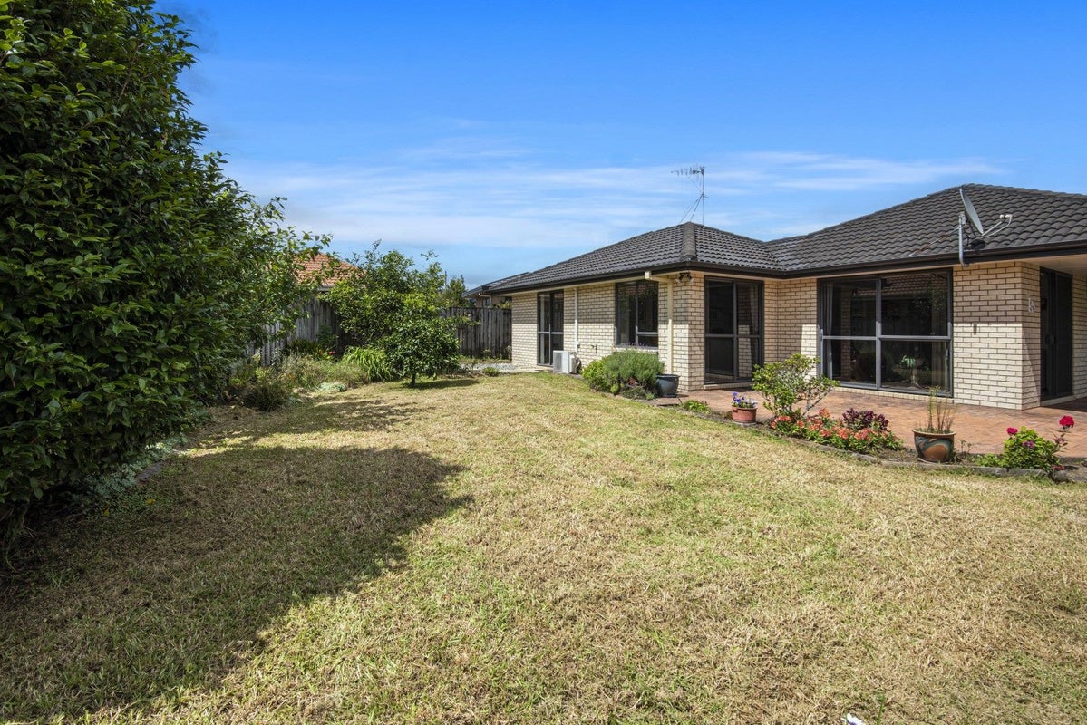 15B Chatsfield Place, Kamo, Whangarei - Carousel 16