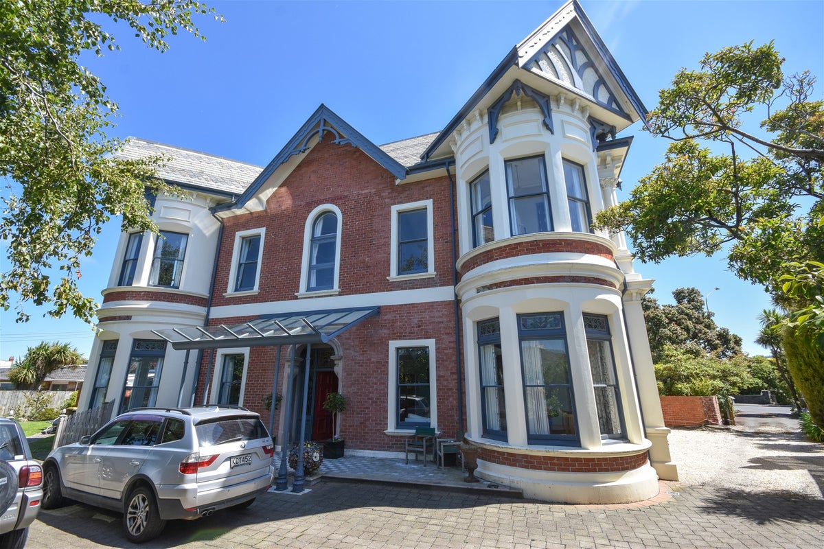 204 Highgate, Roslyn, Dunedin - Carousel 31