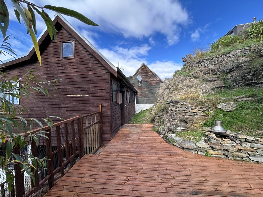 15A Sunrise Lane, Queenstown, Queenstown - Carousel 1