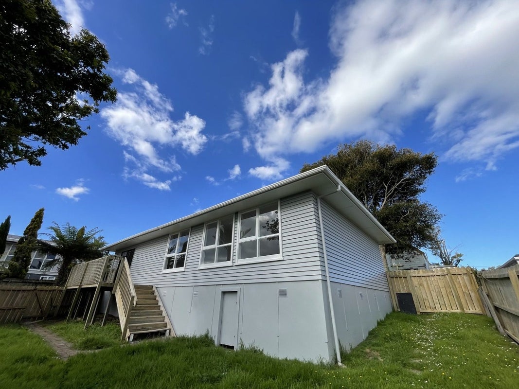 303 Blockhouse Bay Road, Avondale, Auckland - Carousel 11