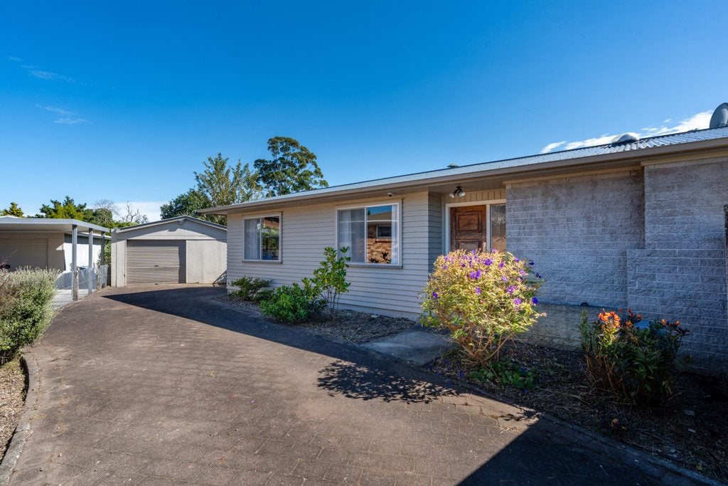 83 Bruce Avenue, Glenview, Hamilton - Carousel 15