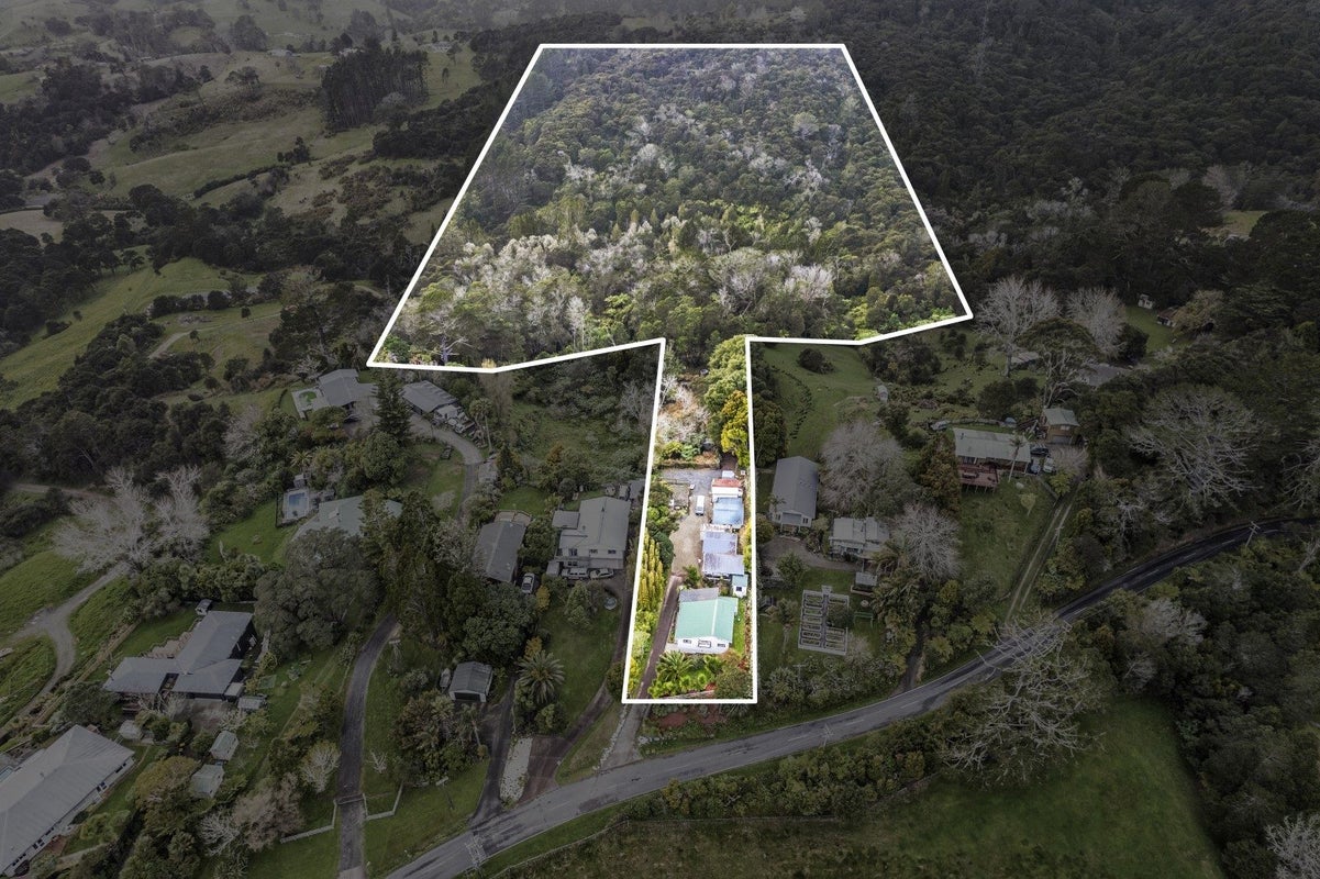 74 Christian Road, Swanson, Auckland - Carousel 8