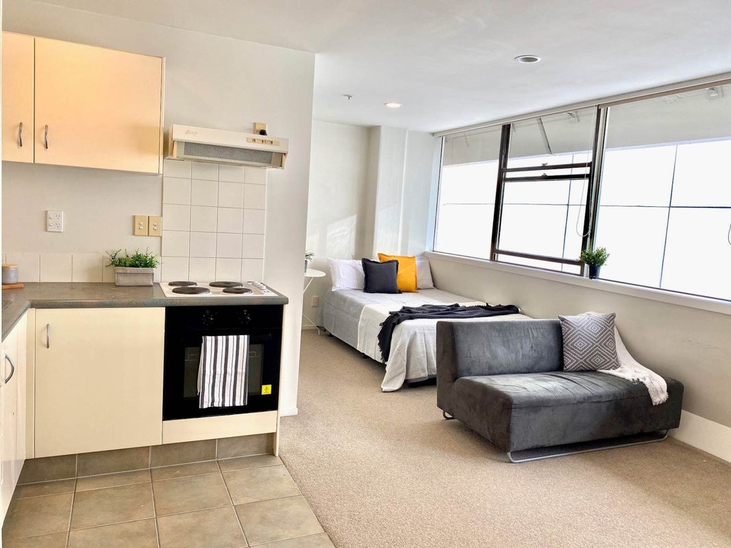 8D/2 Whitaker Place, Grafton, Auckland - Carousel 1