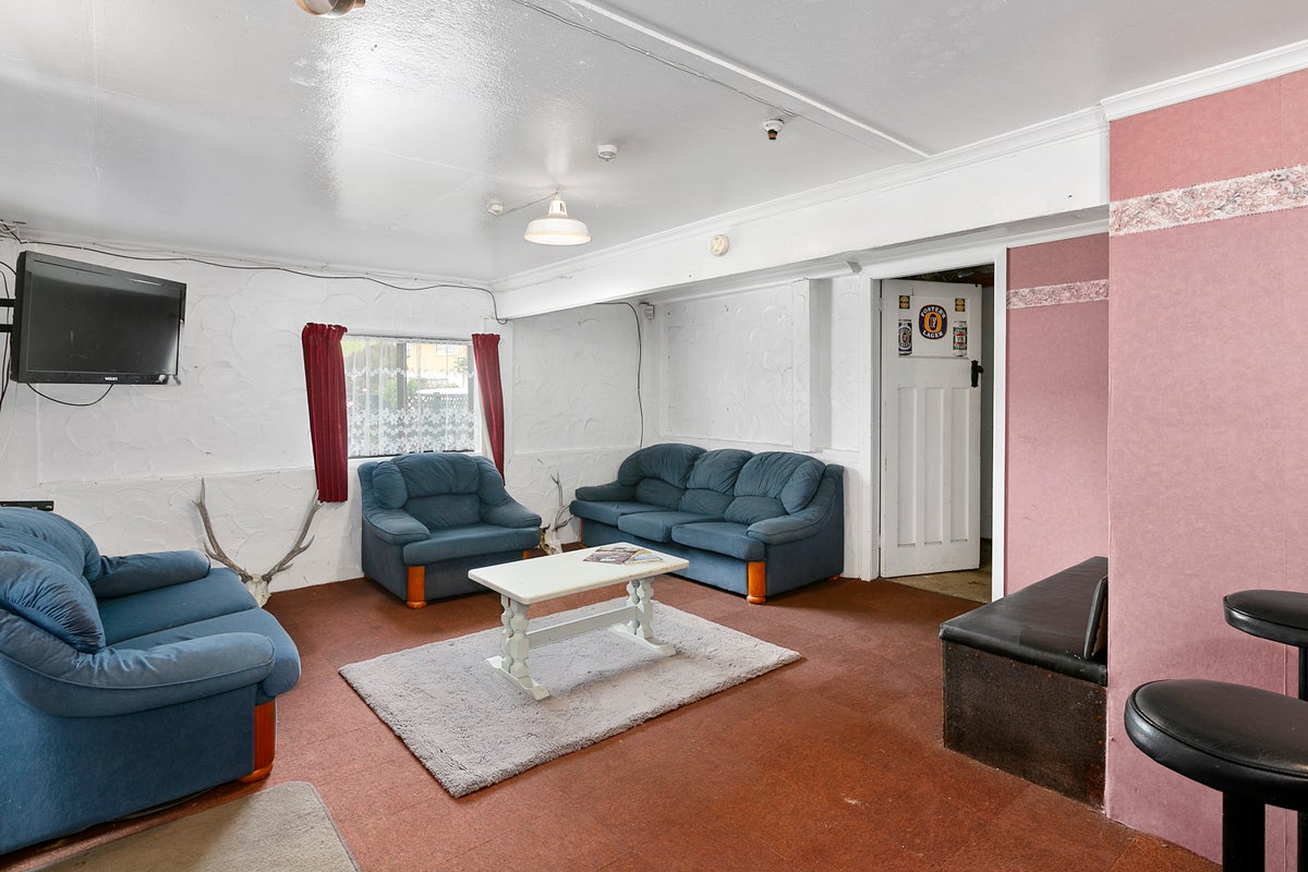 35 Elwyn Crescent, Green Island, Dunedin - Carousel 24