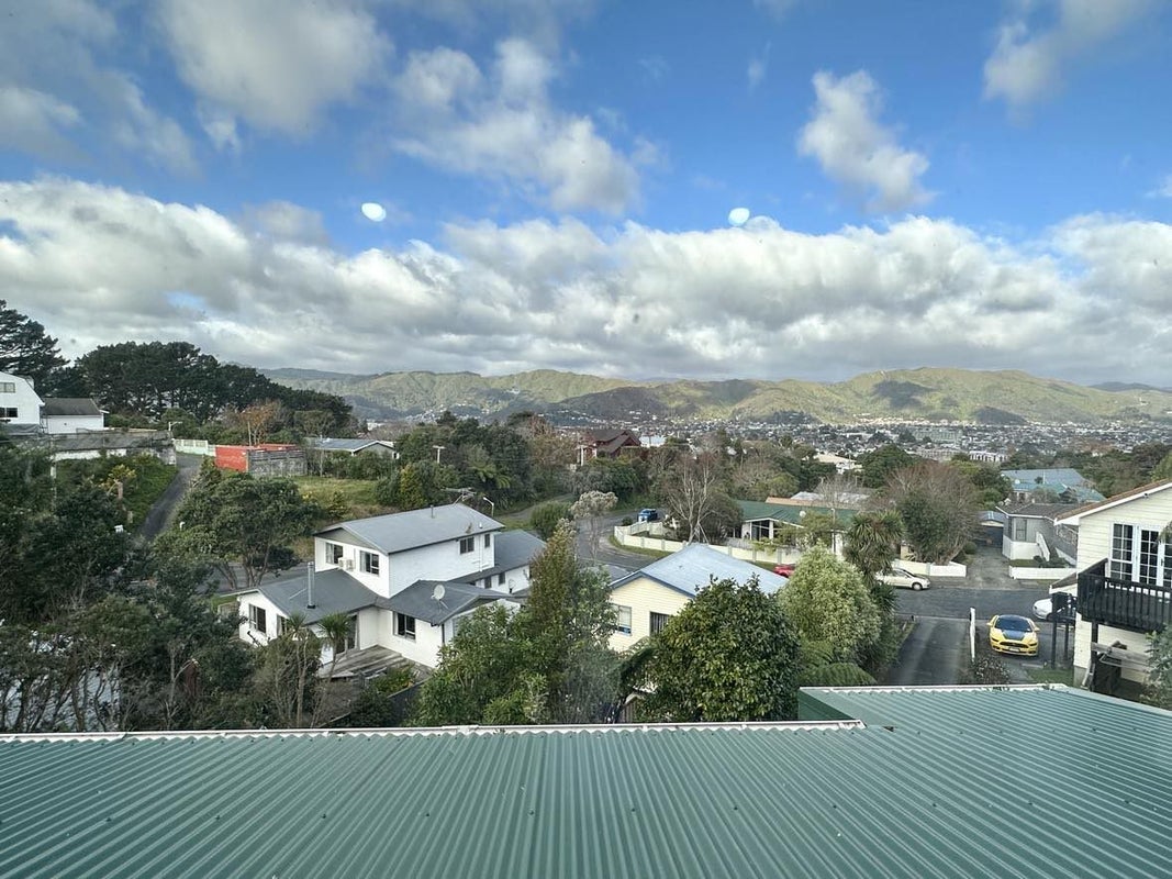 22 Gainsborough Grove, Belmont, Lower Hutt - Carousel 19