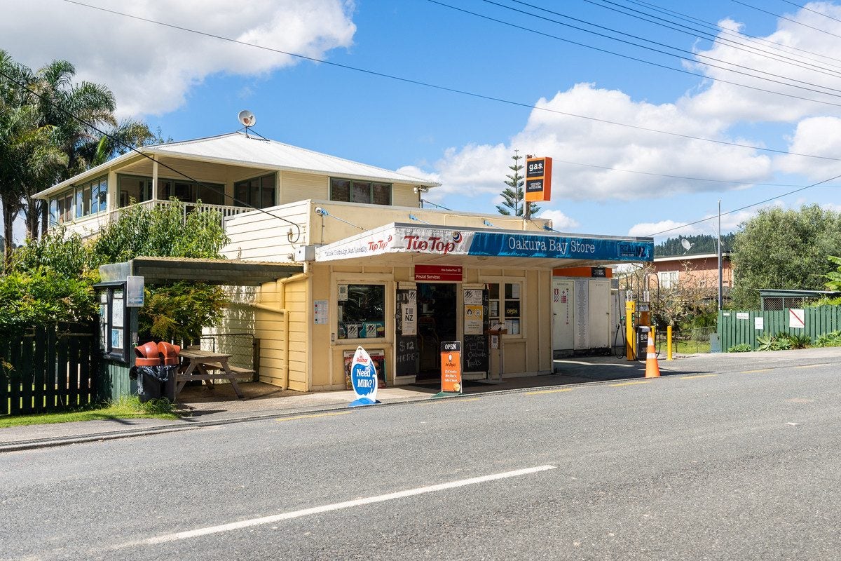 132 Oakura Road, Oakura, Hikurangi - Carousel 18