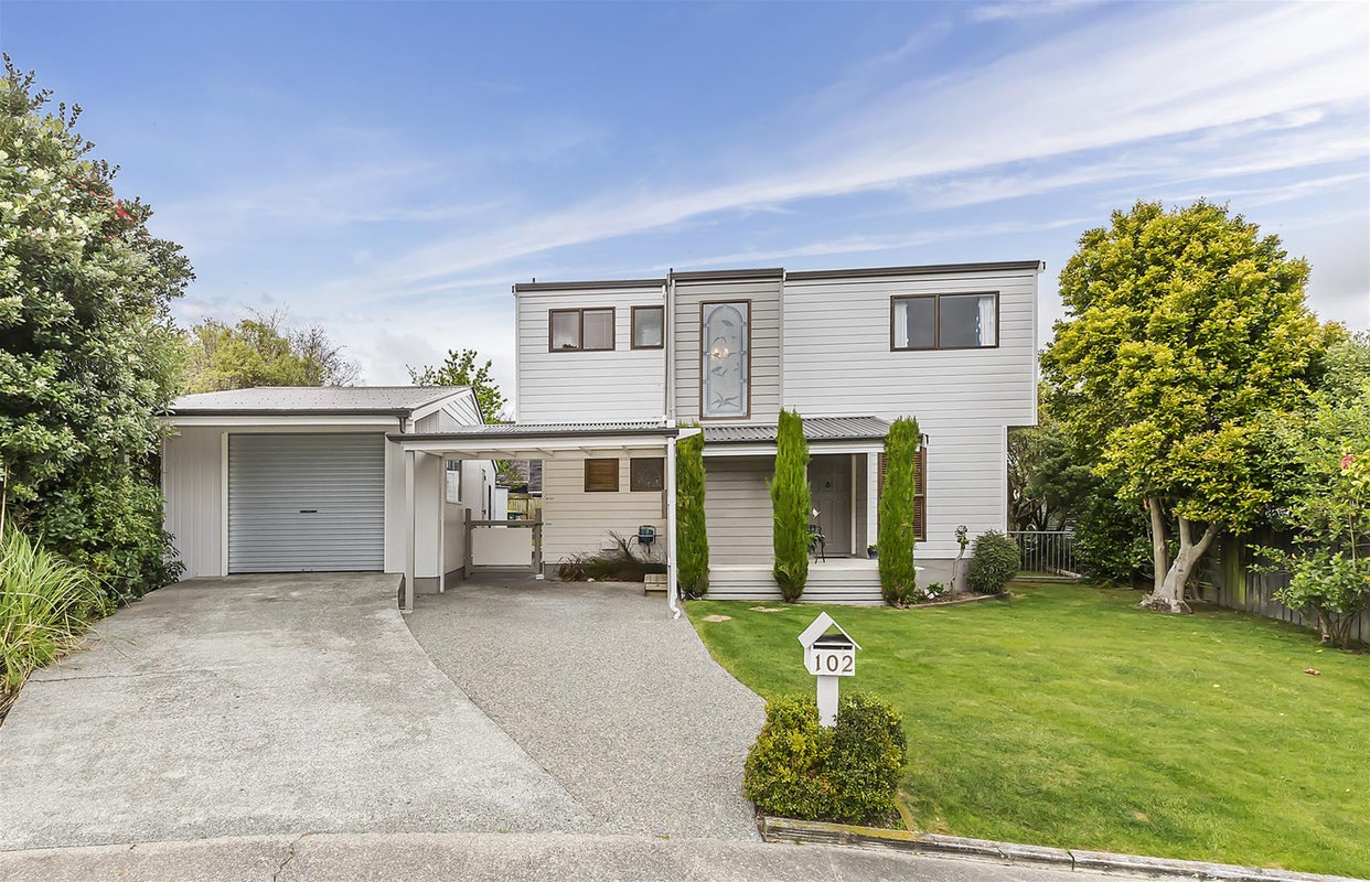102 Mercury Way, Whitby, Porirua - Carousel 1