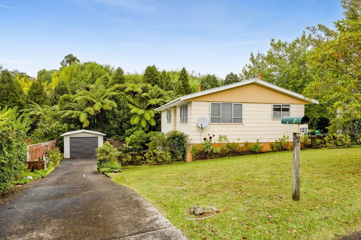 123 Pembroke Street, Westown, New Plymouth - Carousel 1