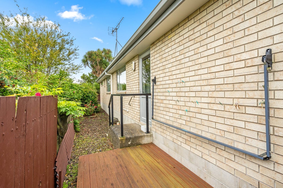 4B Berwick Street, Mosgiel, Mosgiel - Carousel 21