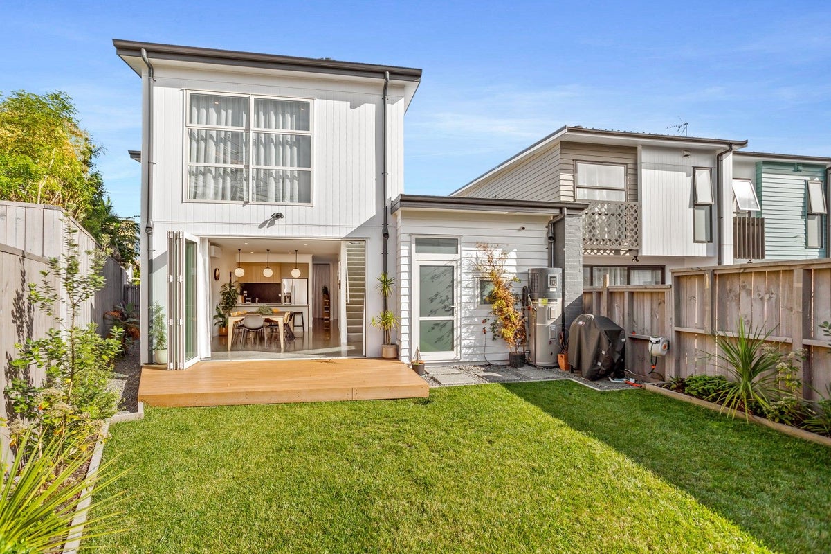 28E Ian Morrison Road, Hobsonville, Auckland - Carousel 1