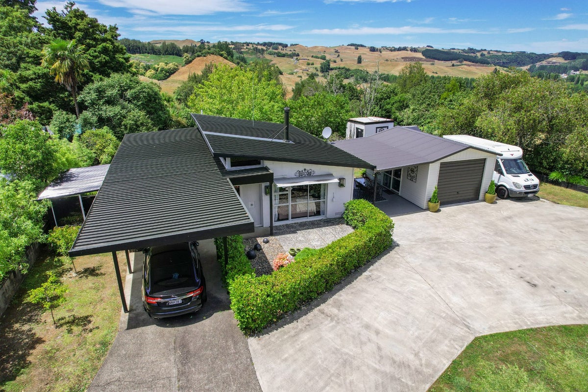 3 Tawa Heights, Te Kuiti - Carousel 2