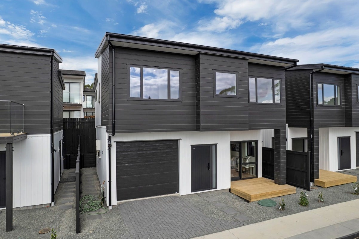 24B Endeavour Street, Blockhouse Bay, Auckland - Carousel 2