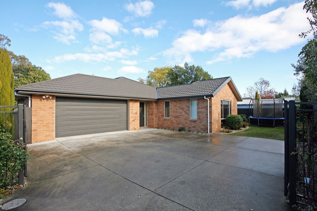 22A Dinton Street, Russley, Christchurch - Carousel 1