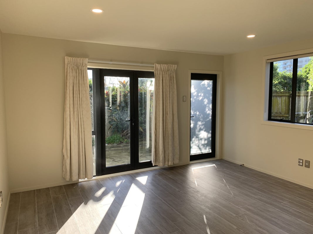35/3 Burton Street, Grafton, Auckland - Carousel 2