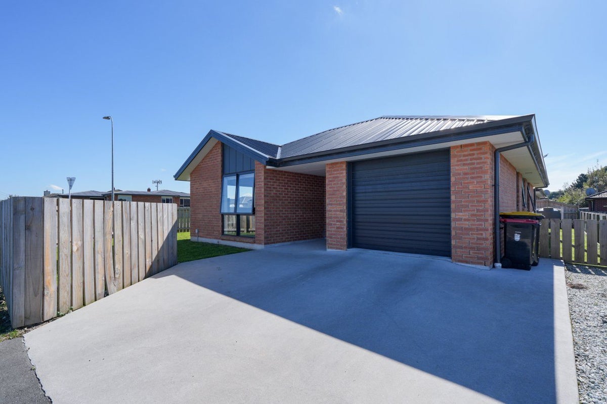 48 McQuarrie Street, Strathern, Invercargill - Carousel 1