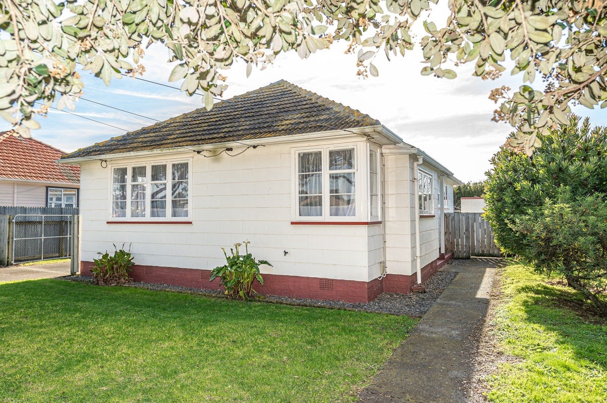 60 Harper Street, Gonville, Whanganui - Carousel 1