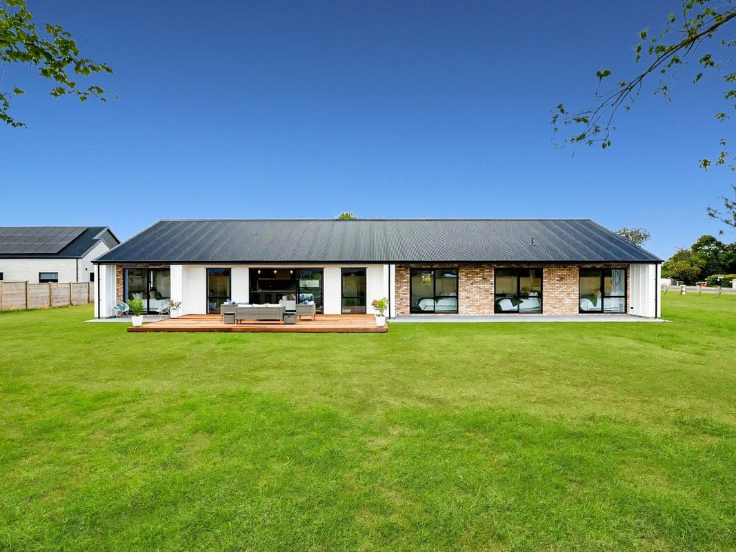 1 Koru Lane, Leamington, Cambridge - Carousel 2