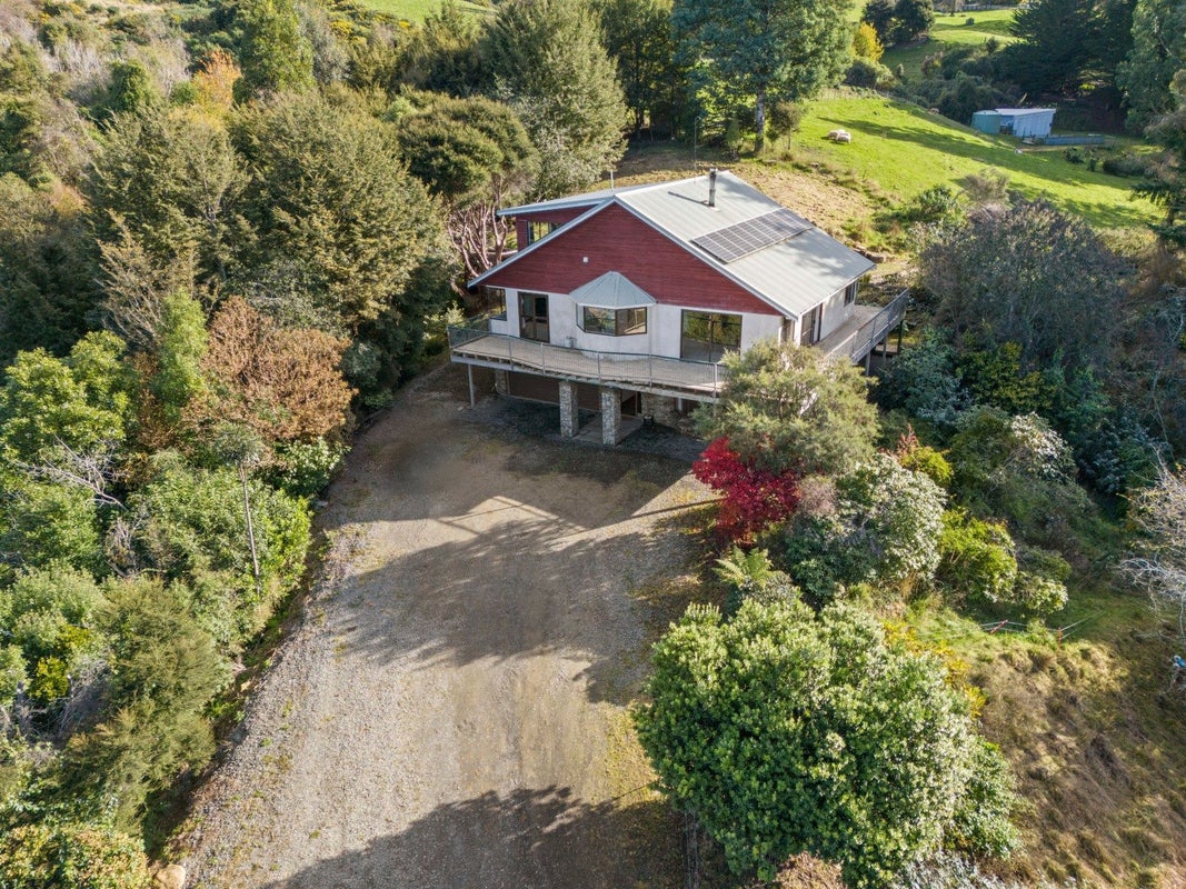 121 Hall Road, Sawyers Bay, Port Chalmers - Carousel 1