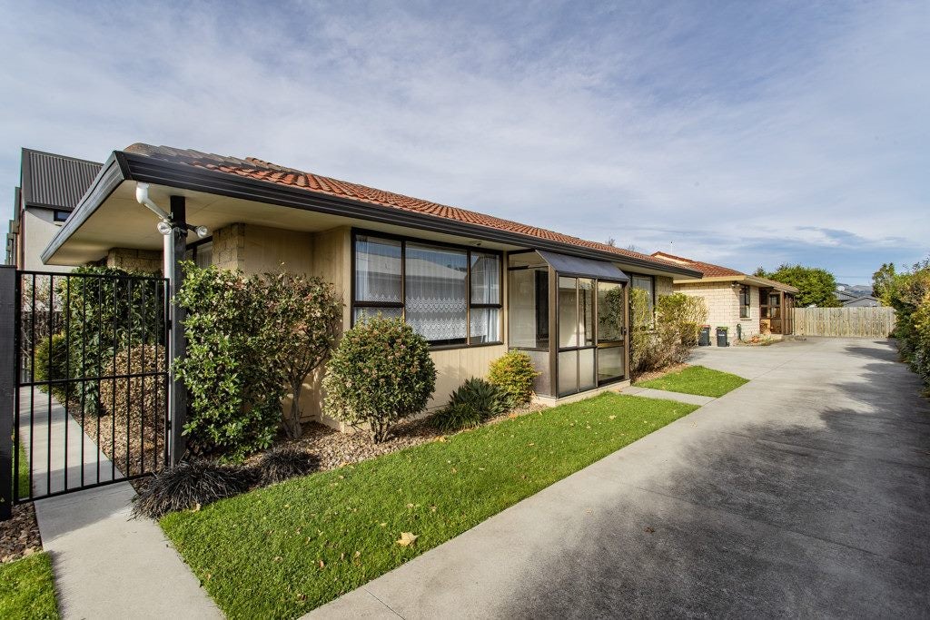 1/14 North Avon Road, Richmond, Christchurch - Carousel 1