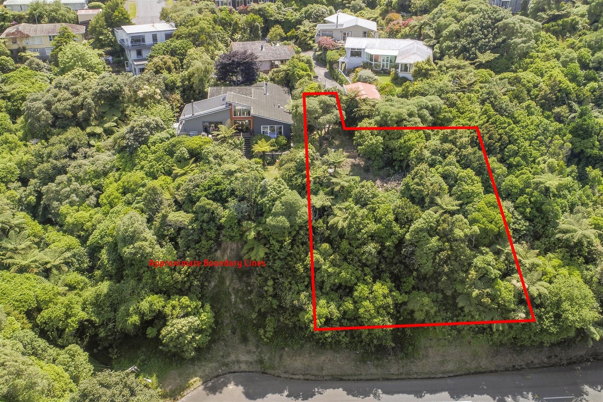 6B Christina Grove, Normandale, Lower Hutt - Carousel 1