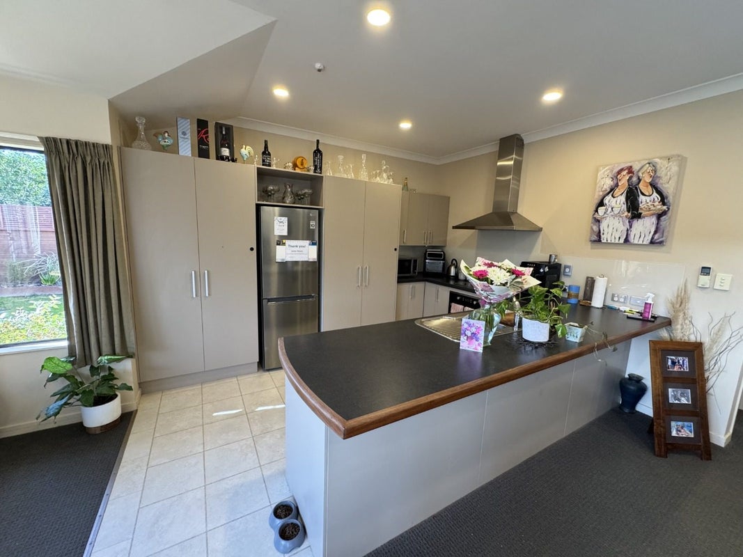 6A Neeve Place, Taradale, Napier - Carousel 2