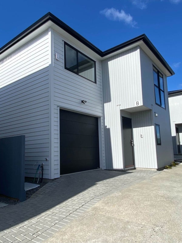 10B Pax Avenue, Forrest Hill, Auckland - Carousel 1