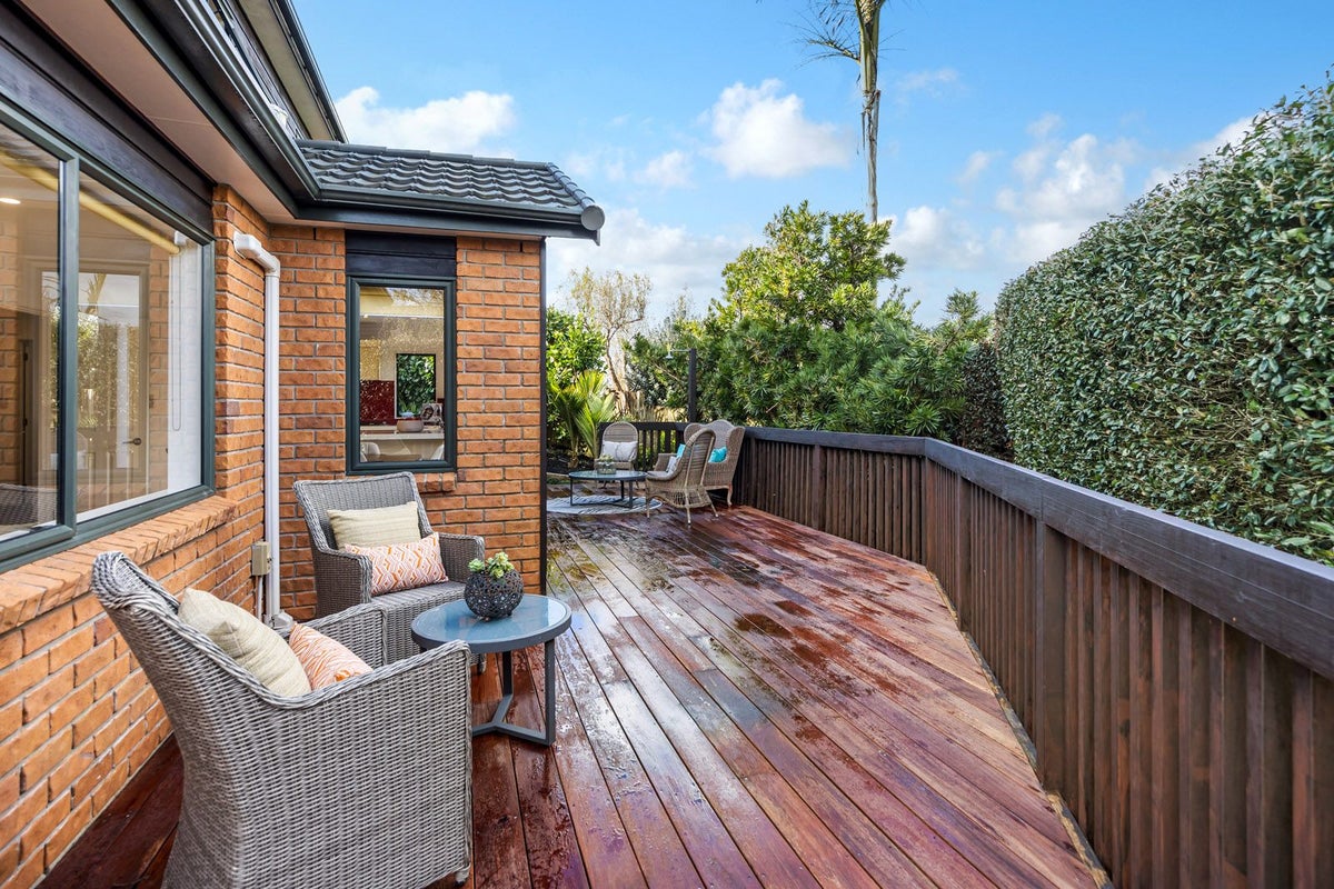 3A Lintaine Place, Glen Innes, Auckland - Carousel 2