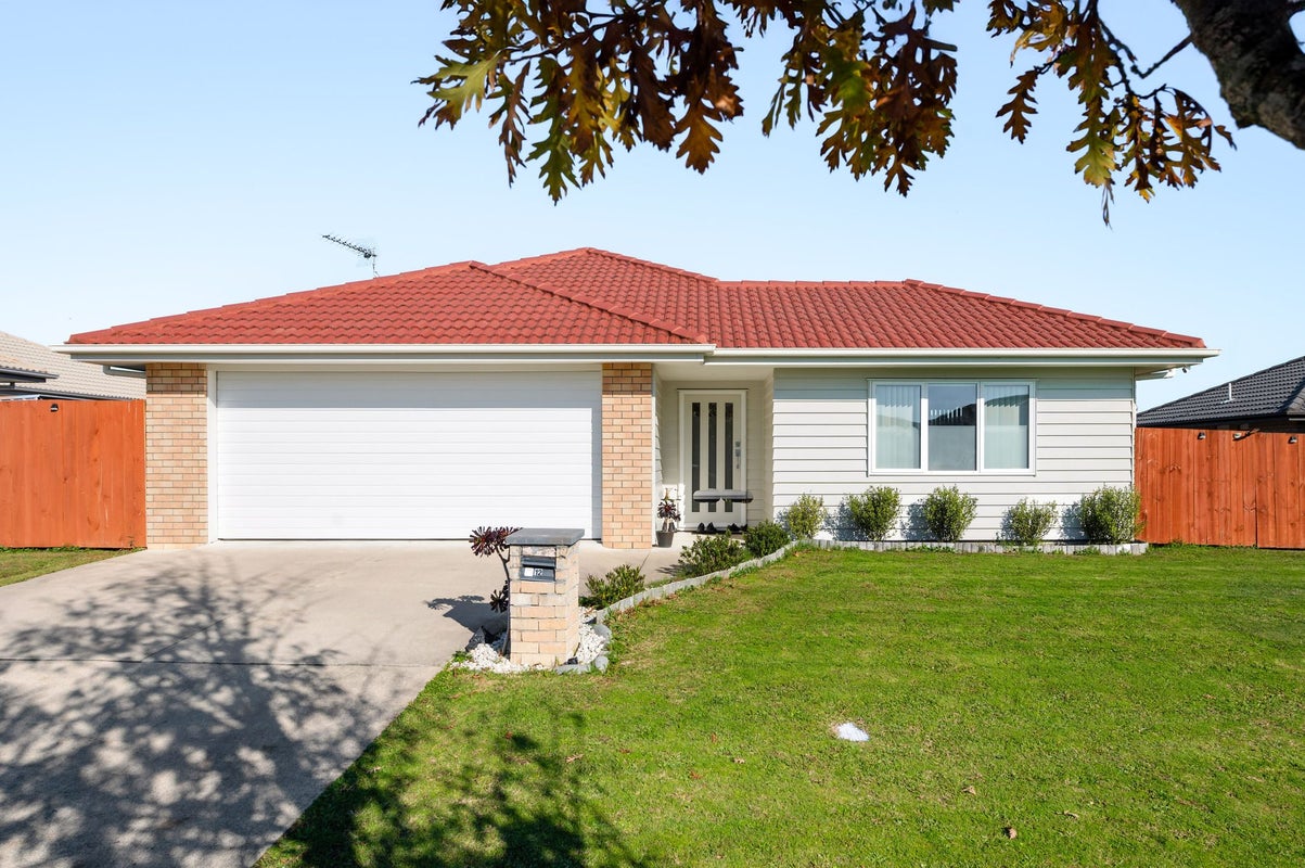12 Briannarose Drive, Fitzroy, Hamilton - Carousel 1