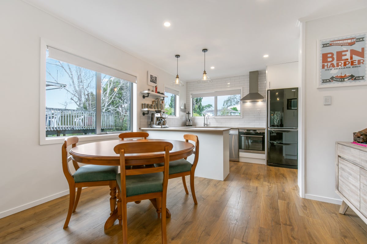 31 Fordham Street, Beach Haven, Auckland - Carousel 2