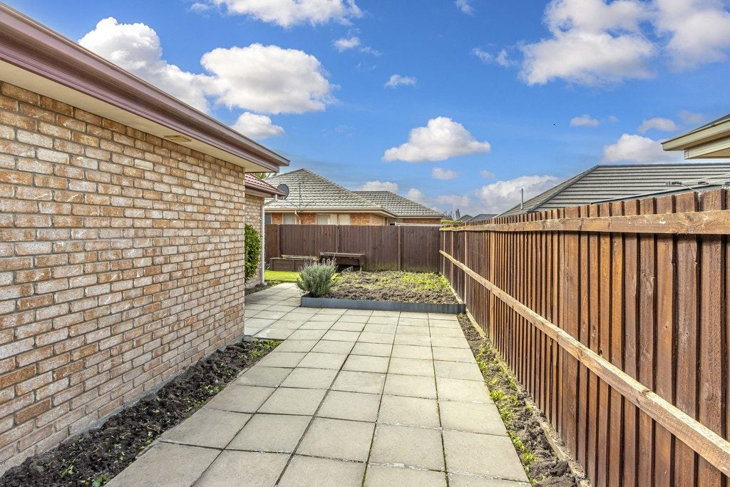 7 Cassinia Gardens, Aidanfield, Christchurch - Carousel 15