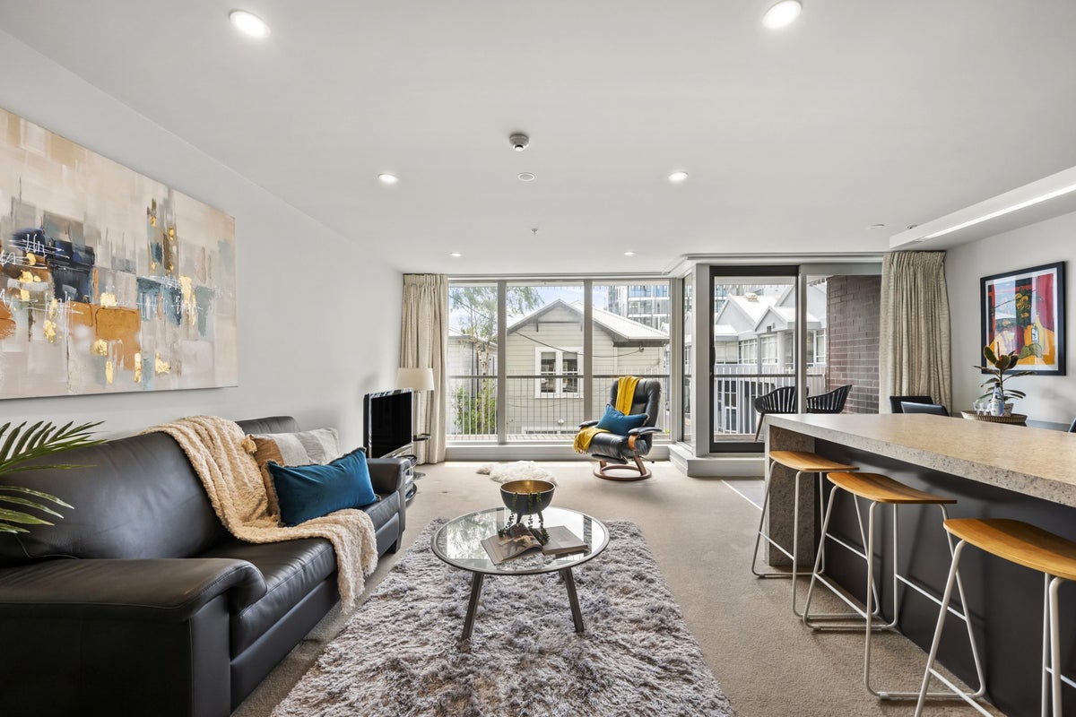 1A/11 Tennyson Street, Te Aro, Wellington - Carousel 1