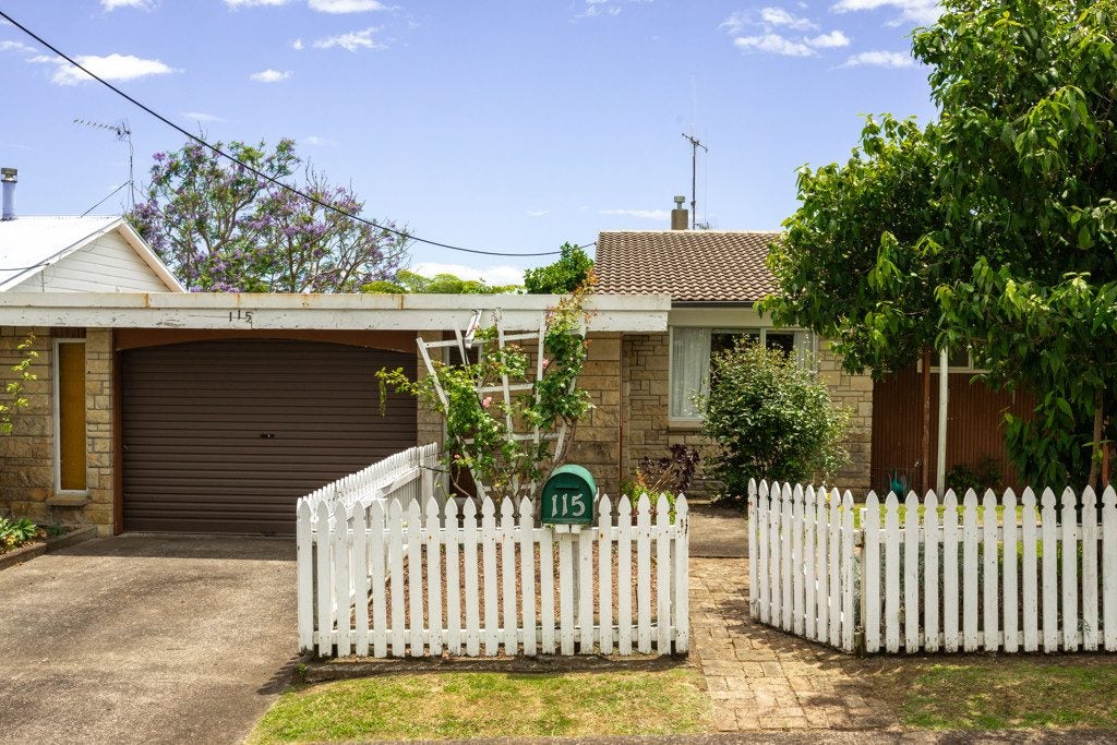 115 Grafton Road, Thames, Thames - Carousel 1