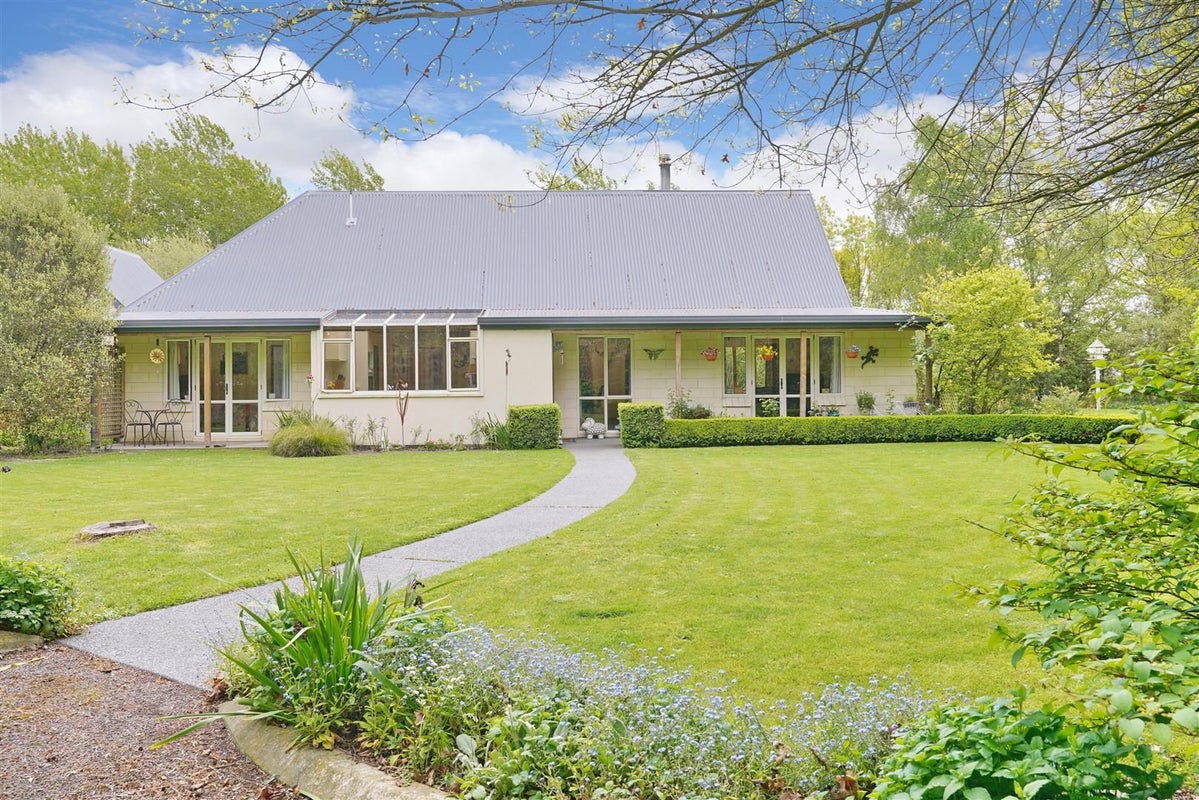 347 Goulds Road, Christchurch - Carousel 2