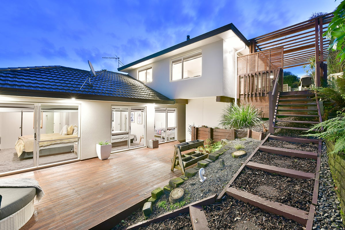 54 Mulgan Way, Browns Bay, Auckland - Carousel 1