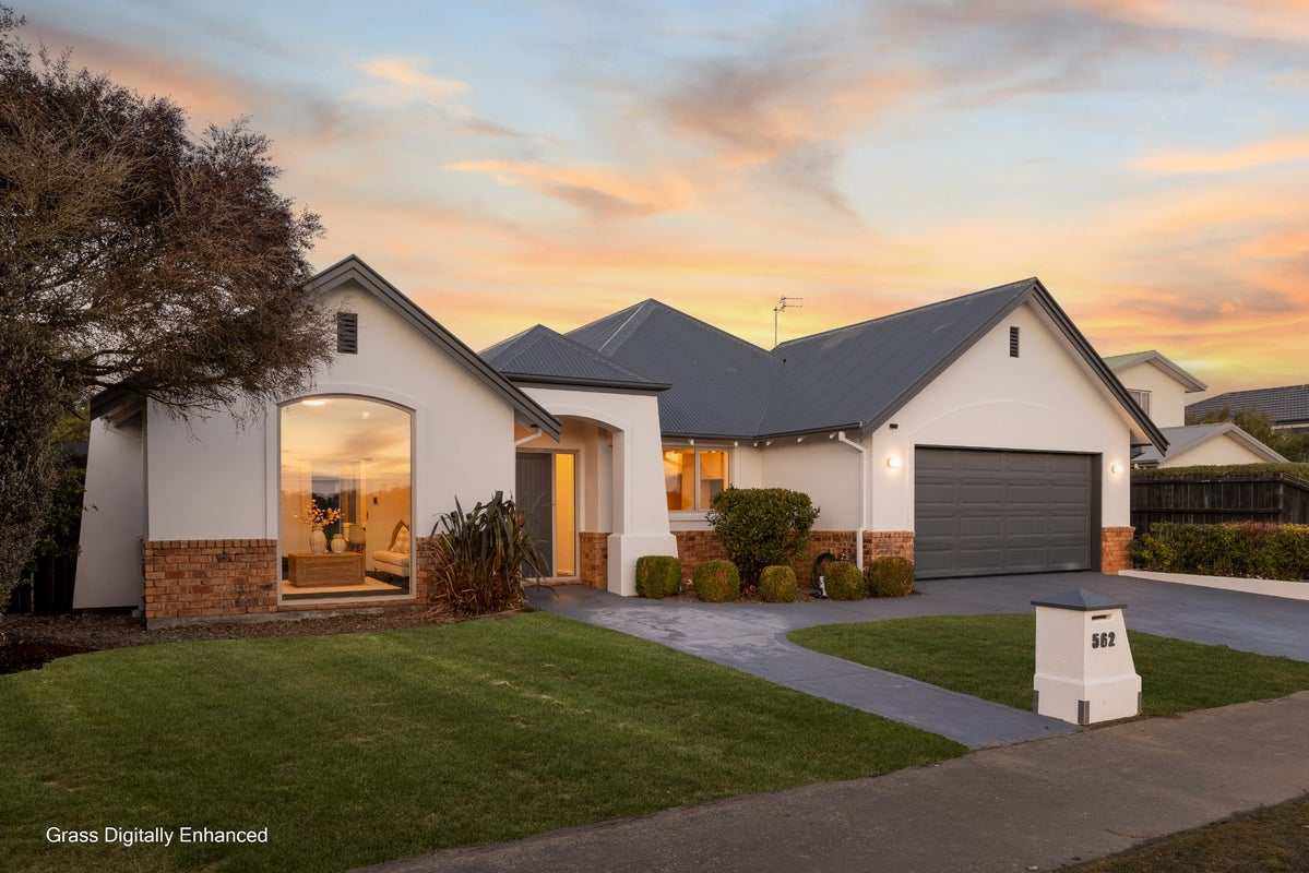 562 Bower Avenue, Parklands, Christchurch - Carousel 1