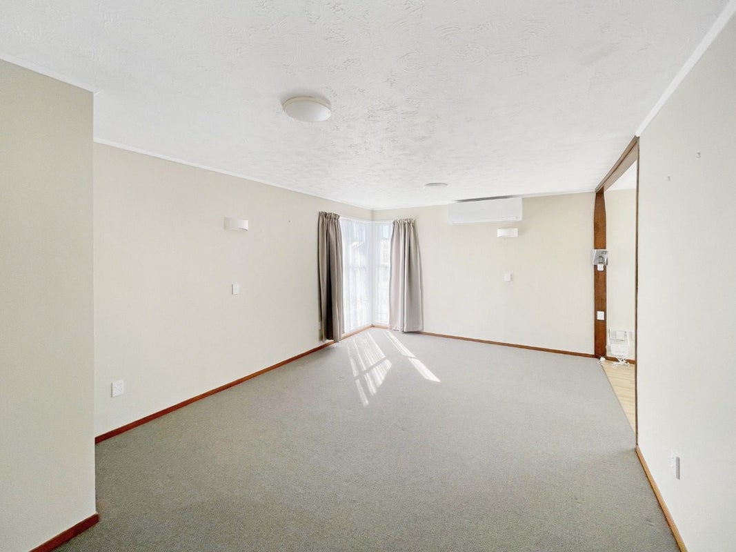 19 Wordsworth Crescent, Maraenui, Napier - Carousel 2