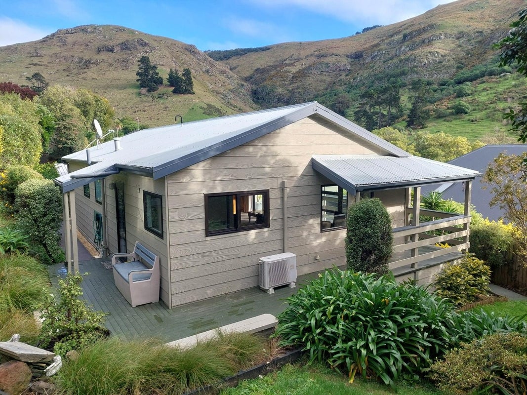 22 Cascade Place, Sumner, Christchurch - Carousel 1