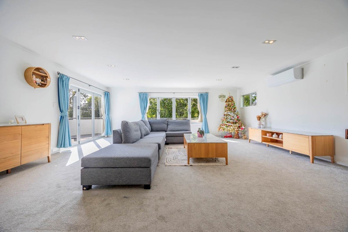 143 Sunnynook Road, Forrest Hill, Auckland - Carousel 2