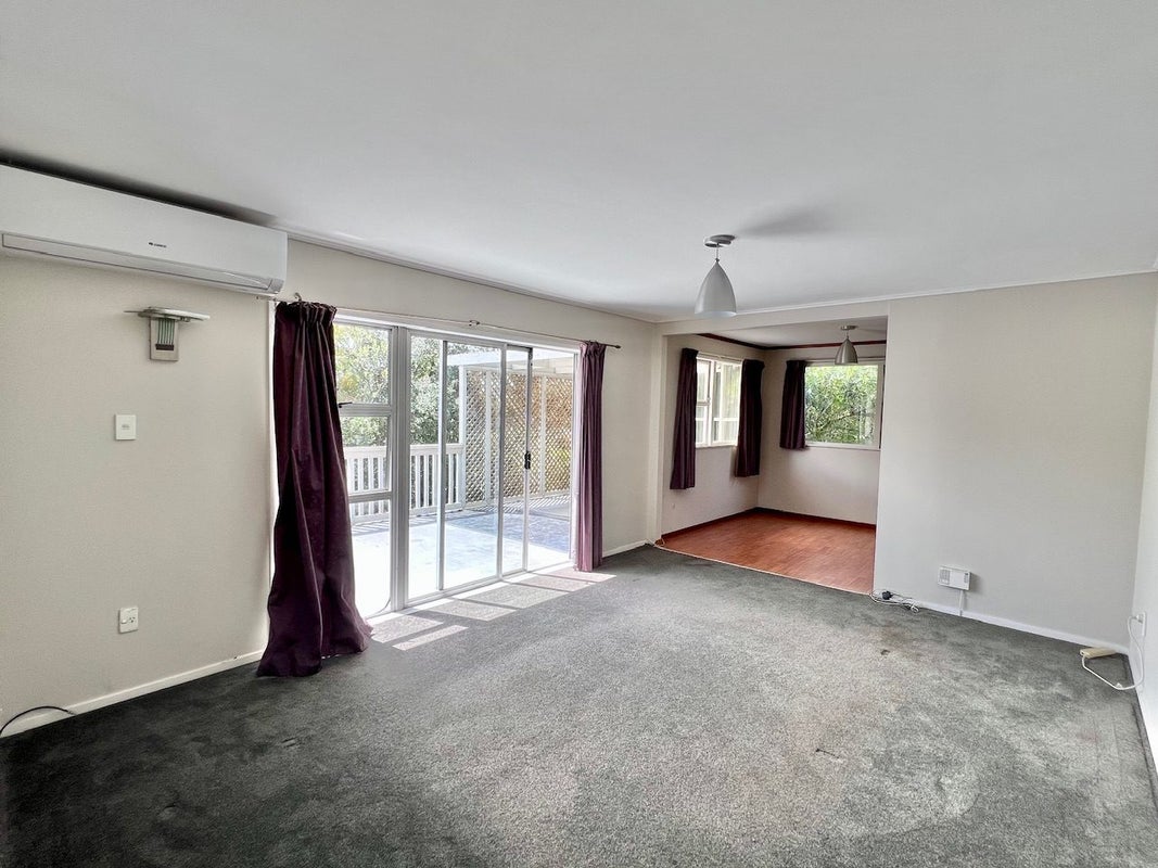 56 Salamanca Road, Sunnynook, Auckland - Carousel 2