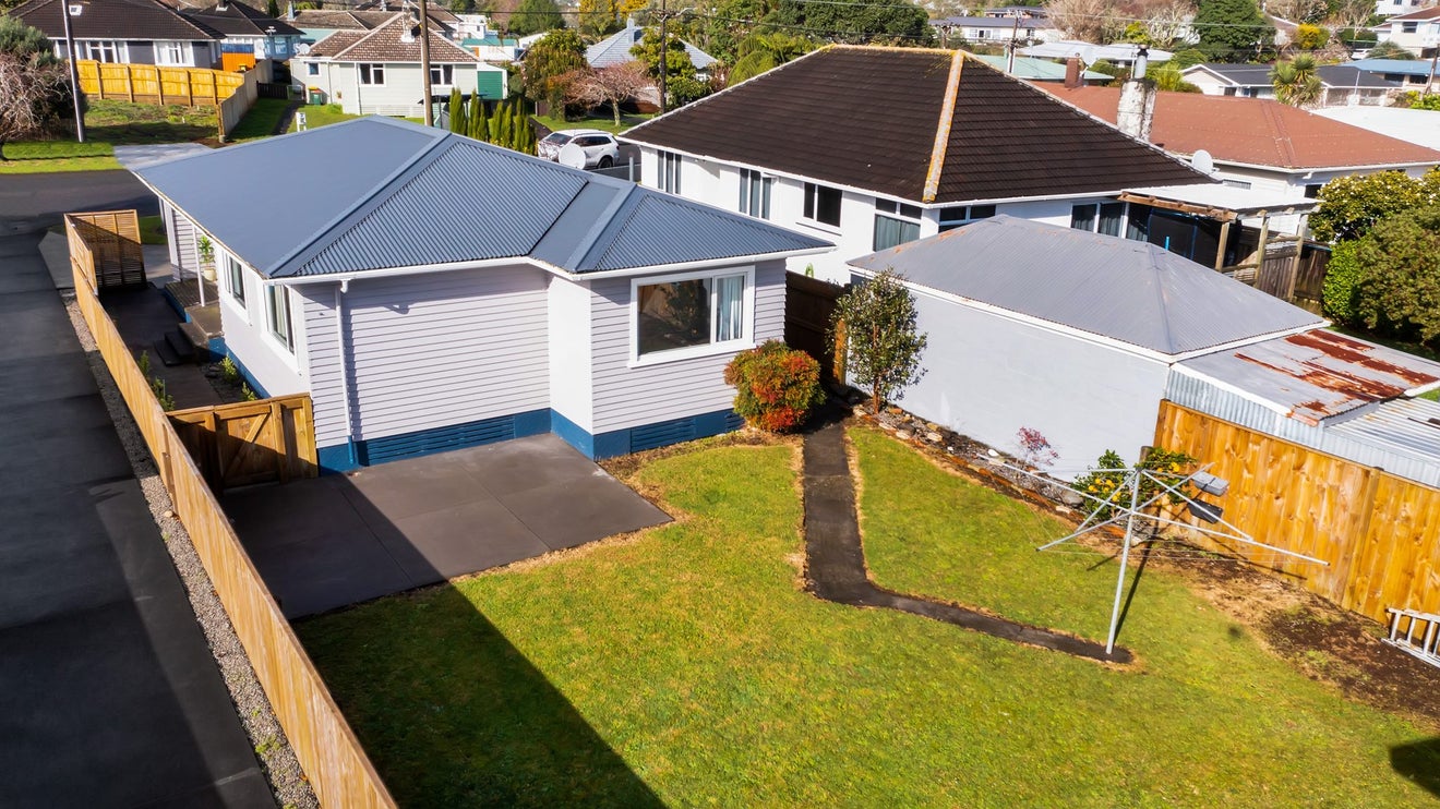 40 Doralto Road, Frankleigh Park, New Plymouth - Carousel 35