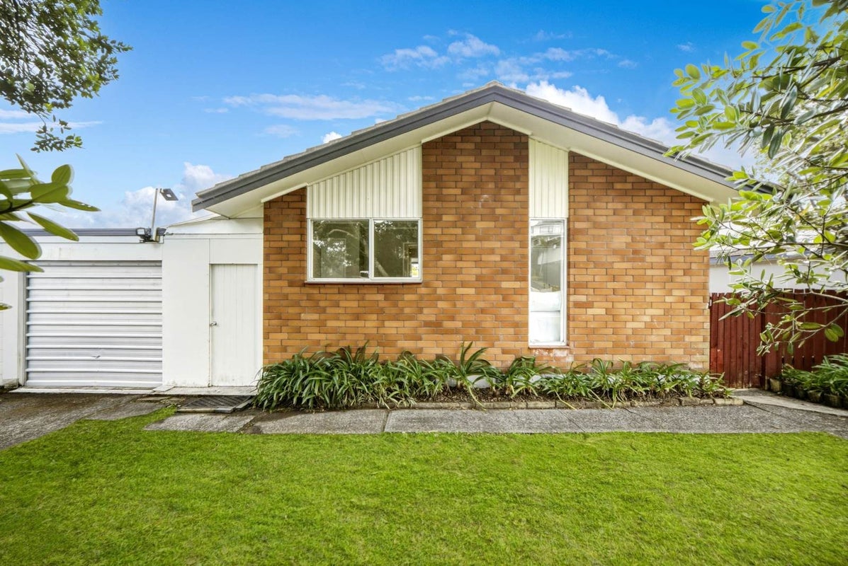 2/82 Moore Street, Hillcrest, Auckland - Carousel 2