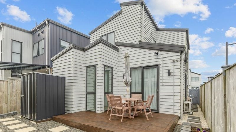 88 Bellbird street, Papakura, Auckland - Carousel 1