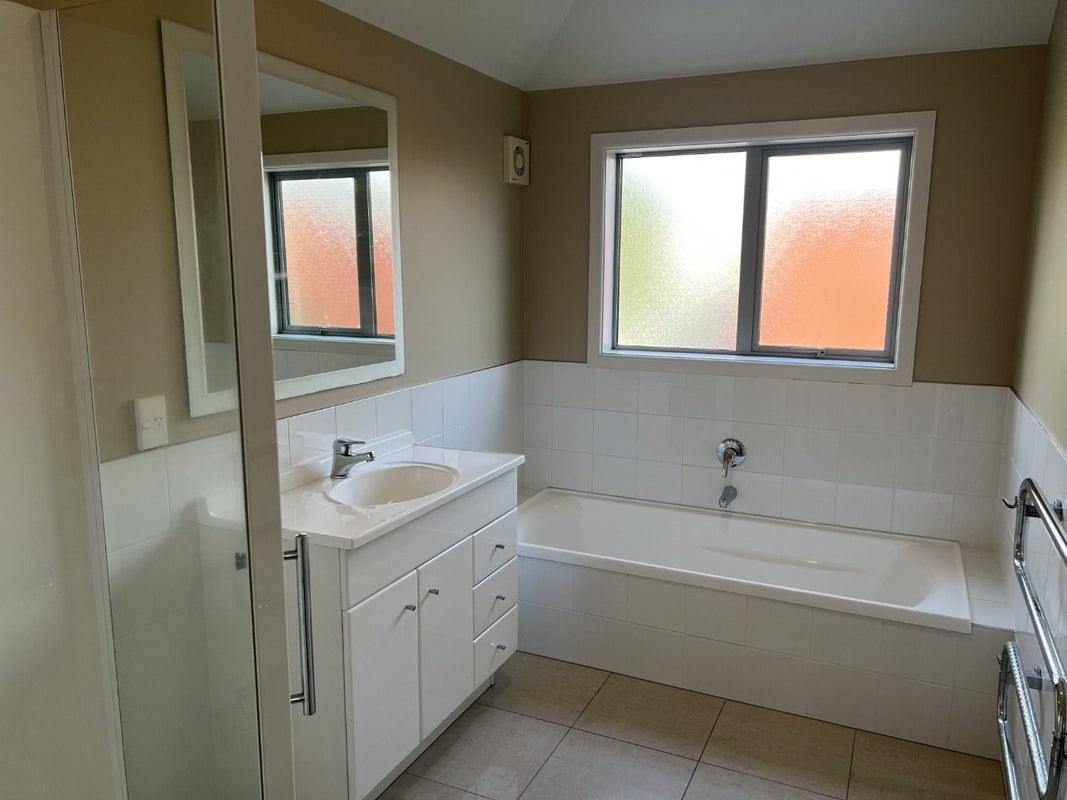 15B Grove Road, Addington, Christchurch - Carousel 14
