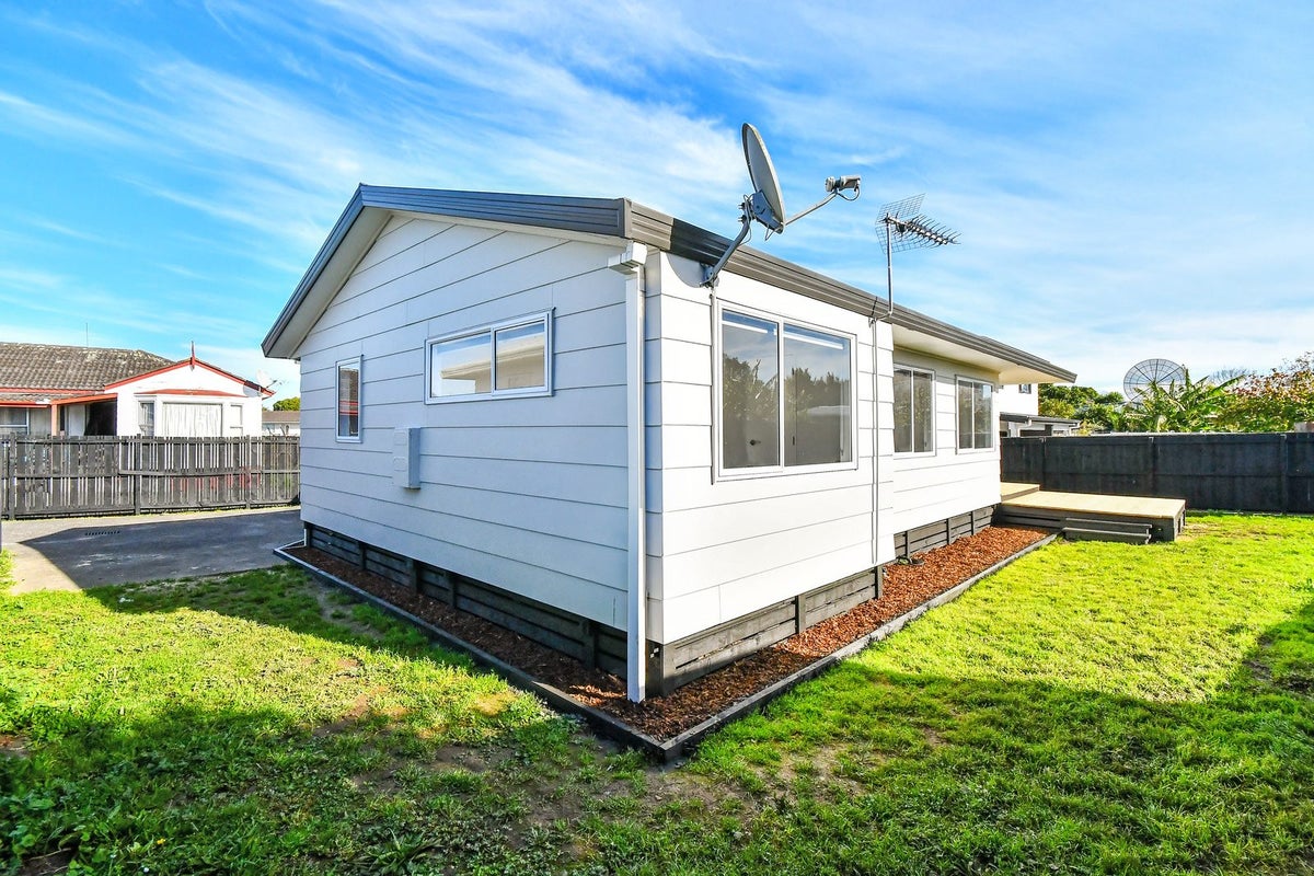 1/5 Navigator Place, Papatoetoe, Auckland - Carousel 2